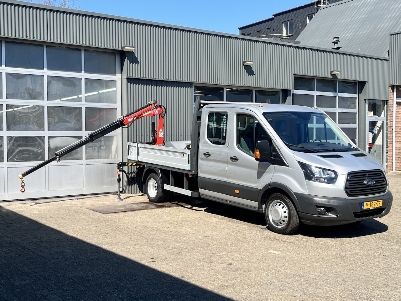 Ford Transit - 350 2.0 TDCI L3H1 DC Laadkraan Telefoonverbinding 3-Persoons Telefoonverbinding 1e eigenaa - AutoWereld.nl