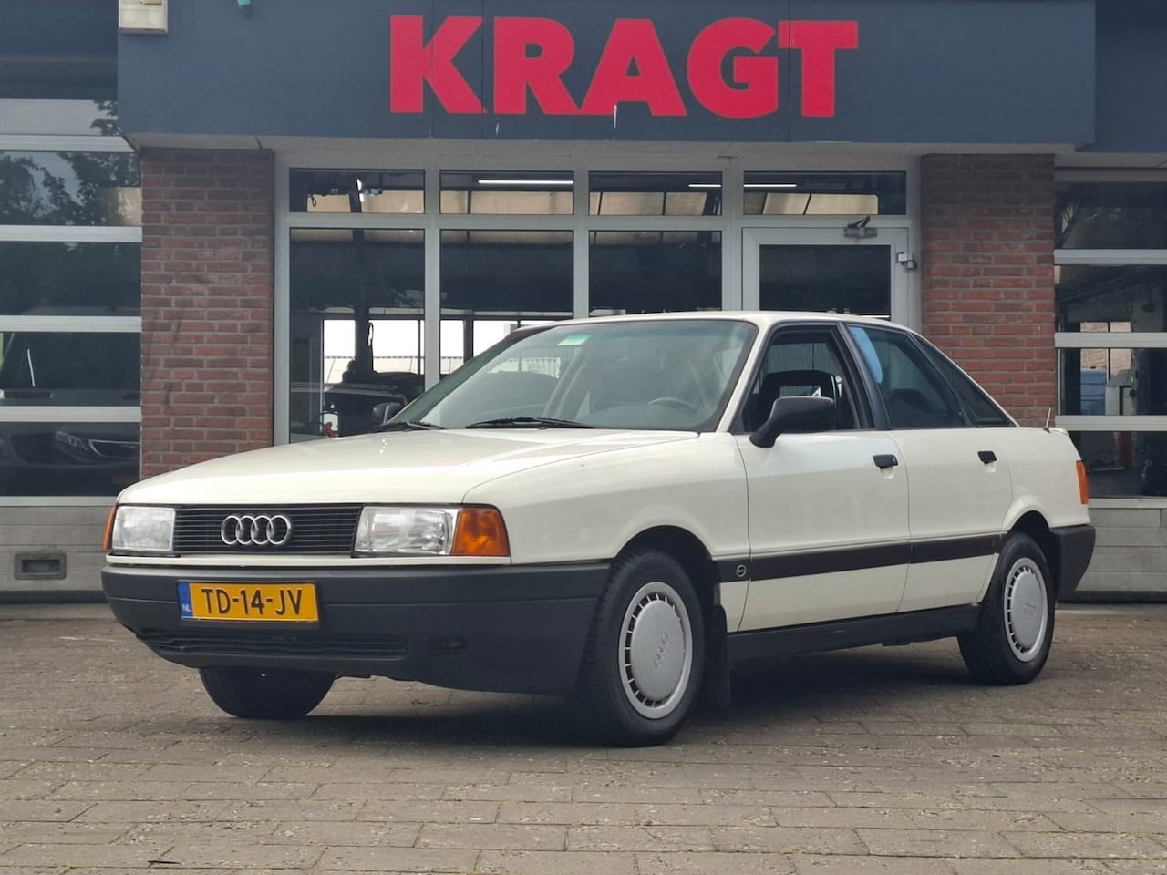 Audi 80 - 1.8 AUTOMAAT - orig. NL auto - NAP - AutoWereld.nl