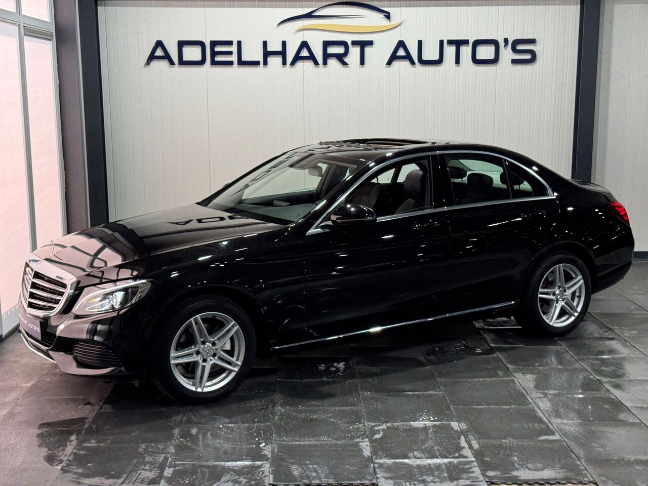 Mercedes-Benz C-klasse - 180 Prestige Automaat / Full map navigatie / Cruise control / Climate control - AutoWereld.nl