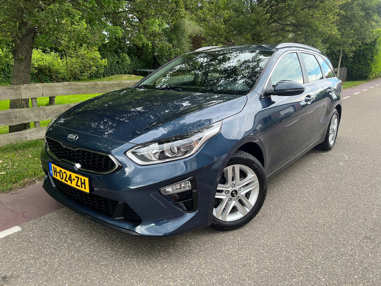 Kia Cee'd Sportswagon - Ceed 1.0 T-GDi DynamicLine Navi Clima Trekhaak - AutoWereld.nl