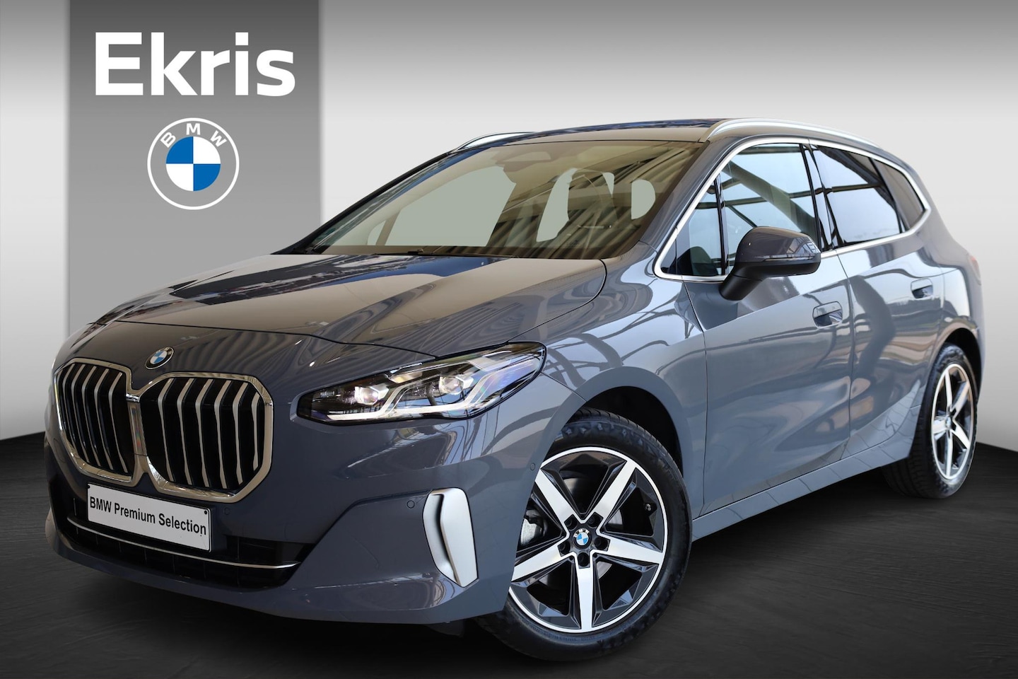 BMW 2-serie Active Tourer - 218i | Luxury Line | Premium Pack | Travel Pack | Elektr. Trekhaak | Parking Assistant - AutoWereld.nl