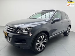Volkswagen Touareg - 3.0 TDI Highline 245 Pk Automaat Airco Navi Leer Xenon Camera Panodak Nap