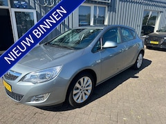 Opel Astra - 1.6 Edition