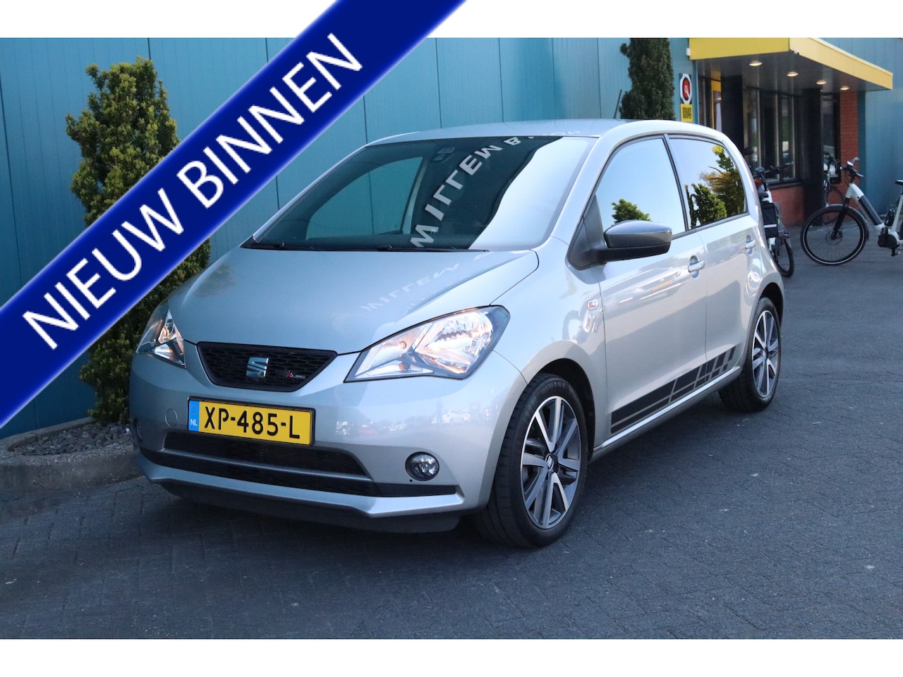 Seat Mii - 1.0 FR AC|CRUISE|STOELVERW|BLUETOOTH|LMV'16|PDC|ZWART.HEMEL|GETINT.GLAS - AutoWereld.nl