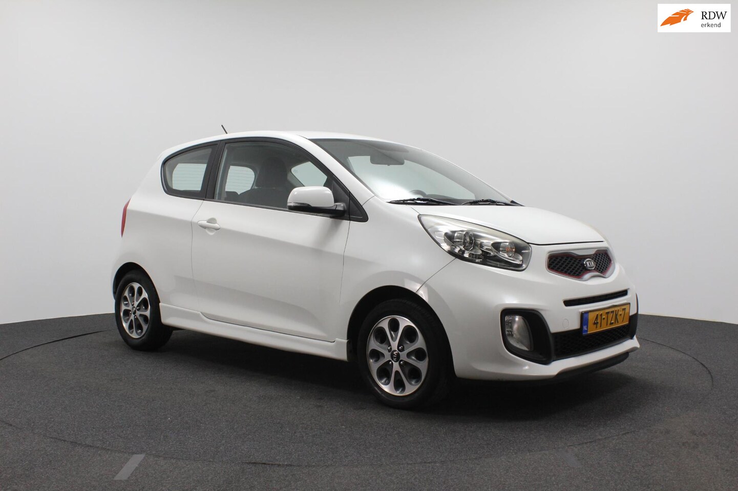 Kia Picanto - 1.0 CVVT Plus Pack | Airco | Sportvelgen | Goed onderhouden | - AutoWereld.nl