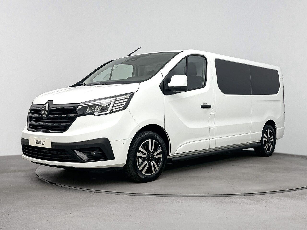 Renault Trafic - 2.0 Blue dC1 150 EDC T30 L2H1 Extra | NIEUW | BPM-VRIJ | RIJKLAARPRIJS | Anniversary editi - AutoWereld.nl
