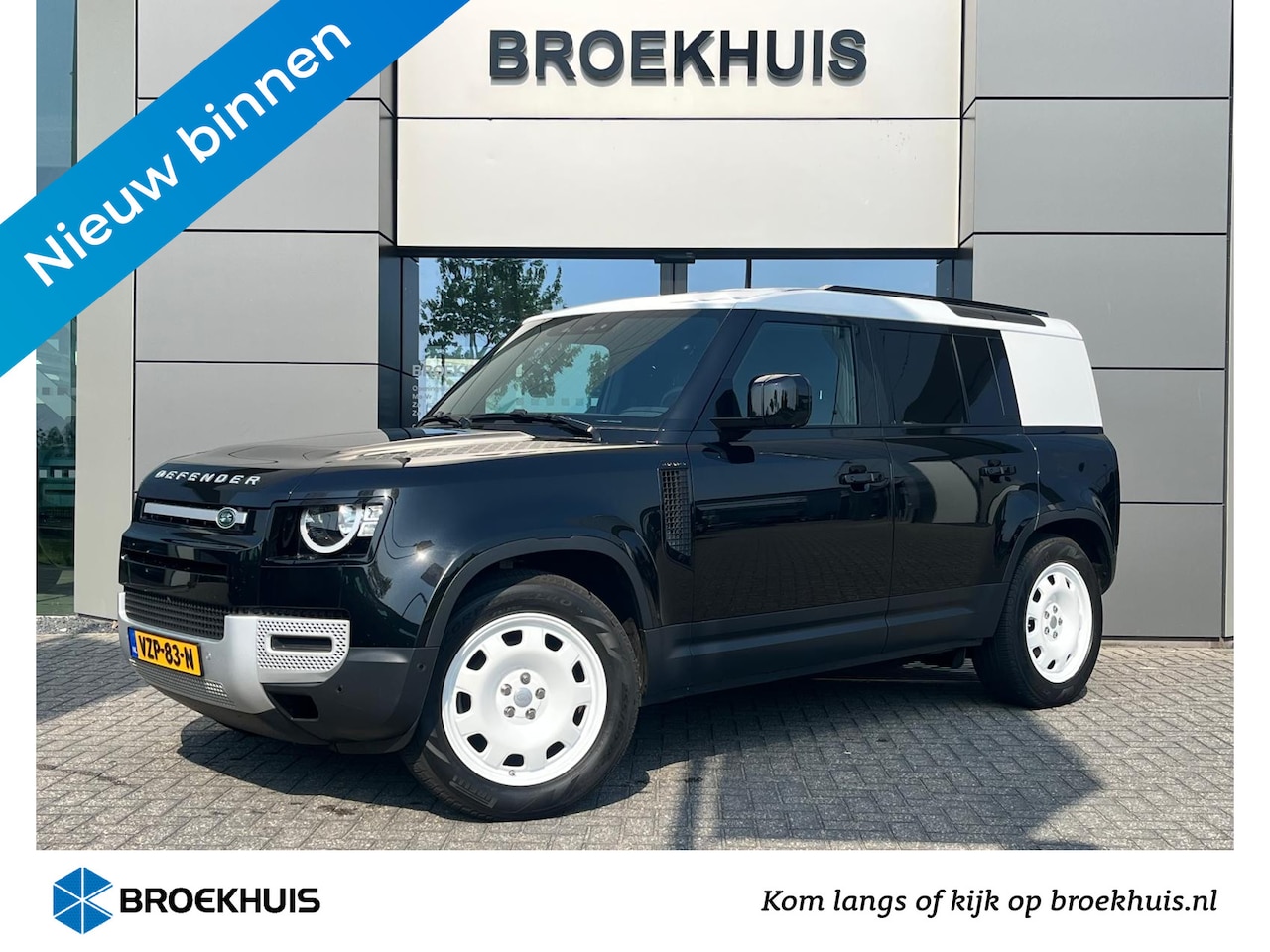 Land Rover Defender 110 - D250 Hardtop Commercial | 20" County velgen | Luchtvering | 3 persoons Jumpseat | . - AutoWereld.nl