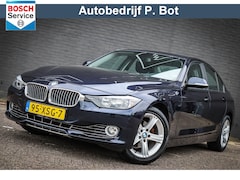 BMW 3-serie - 320i Executive /Trekhaak/Navi/CruiseControl