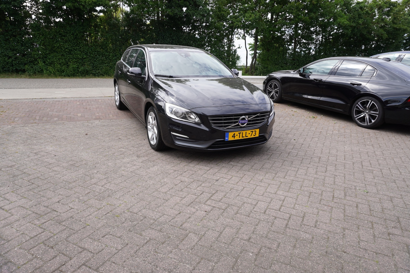 Volvo V60 - 1.6 T3 Momentum TREKHAAK CRUISE NAVI CLIMA - AutoWereld.nl