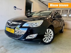 Opel Astra - 1.6 Cosmo 5DRS CLIMSA NAVI 17 NAP APK 3-2026