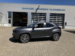Toyota Yaris Cross - 1.5 HYBRIDE BUSINESS TEAM D