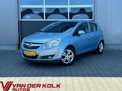 Opel Corsa - 1.4-16V Cosmo 5 Deurs Airco Lichtmetaal Sensoren Trekhaak