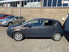 Opel Corsa - 1.2-16V Cosmo