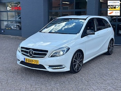 Mercedes-Benz B-klasse - 250 Prestige Amg|Leer|Aut|XenonLed|Trekh|Camera|Stoelvw