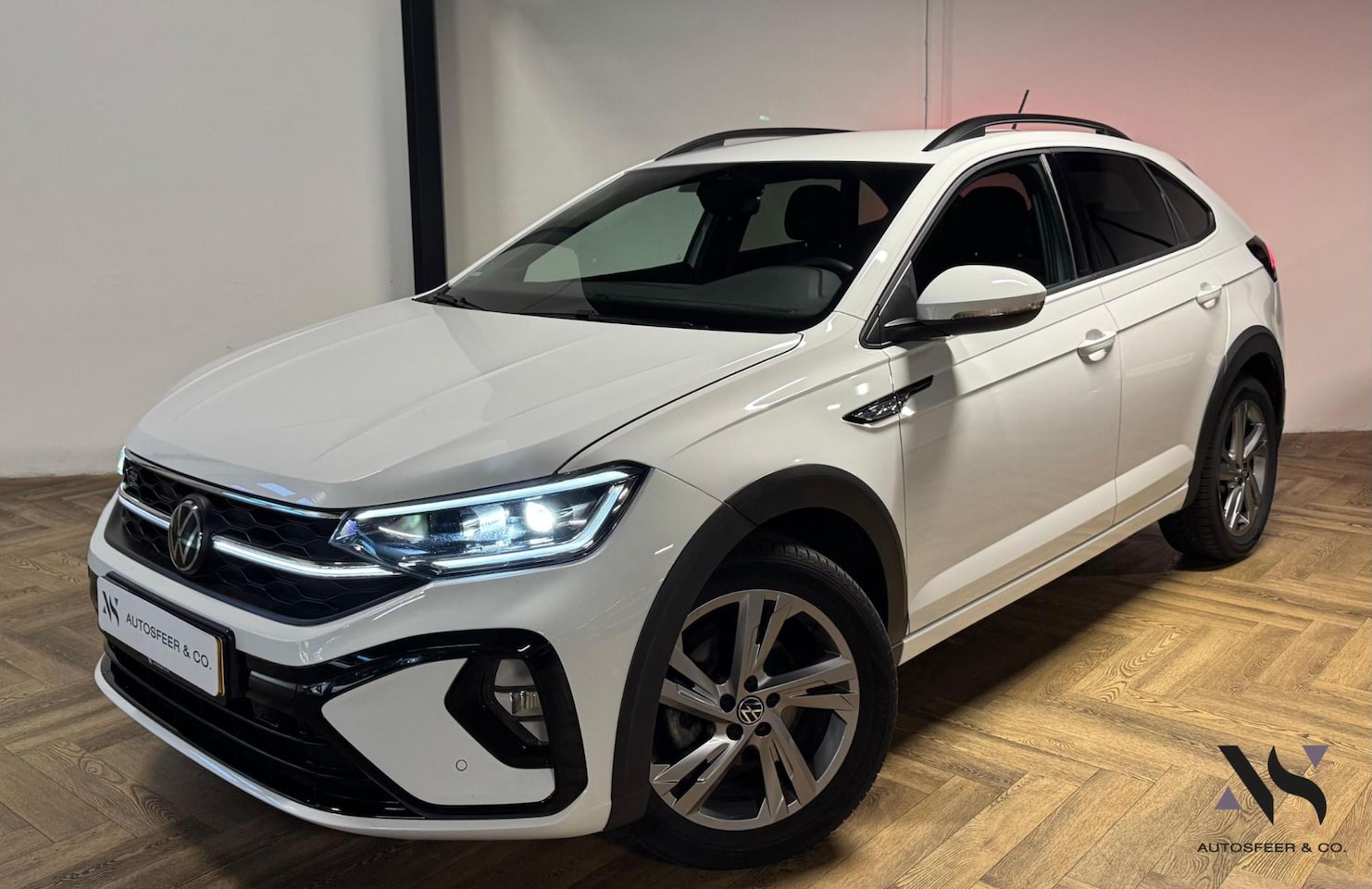 Volkswagen Taigo - 1.5 TSI R-Line PANO KEYLESS - AutoWereld.nl
