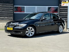 BMW 3-serie - 320i Dynamic Executive Pano Automaat Navi