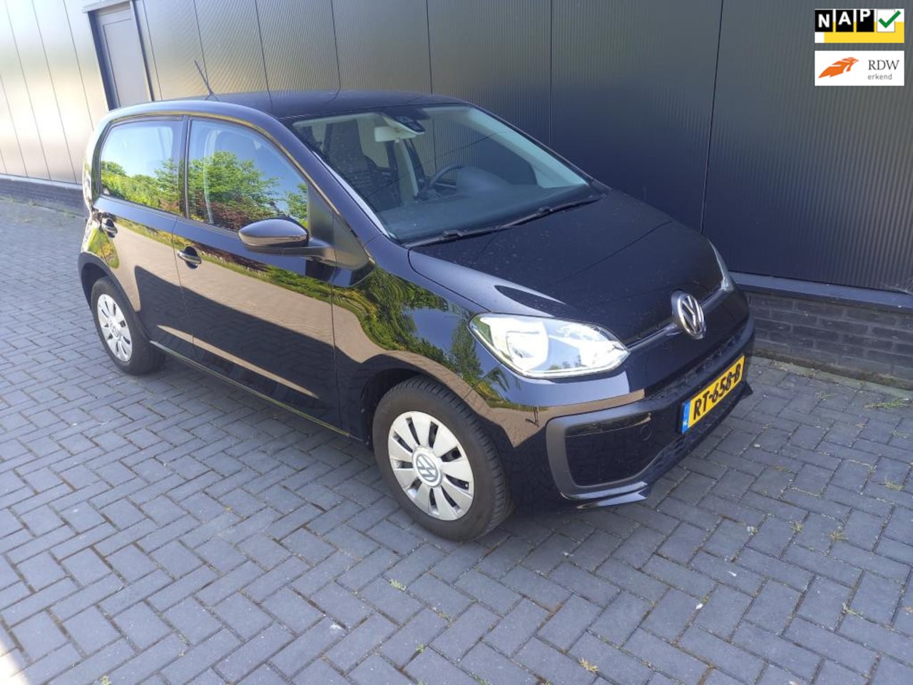 Volkswagen Up! - 1.0 BMT move up! / NETTE AUTO - AutoWereld.nl