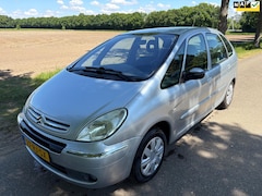 Citroën Xsara Picasso - Citroen Xsara Picasso 1.8 16V Trekhaak/Airco/Cruise controle/Parksensor