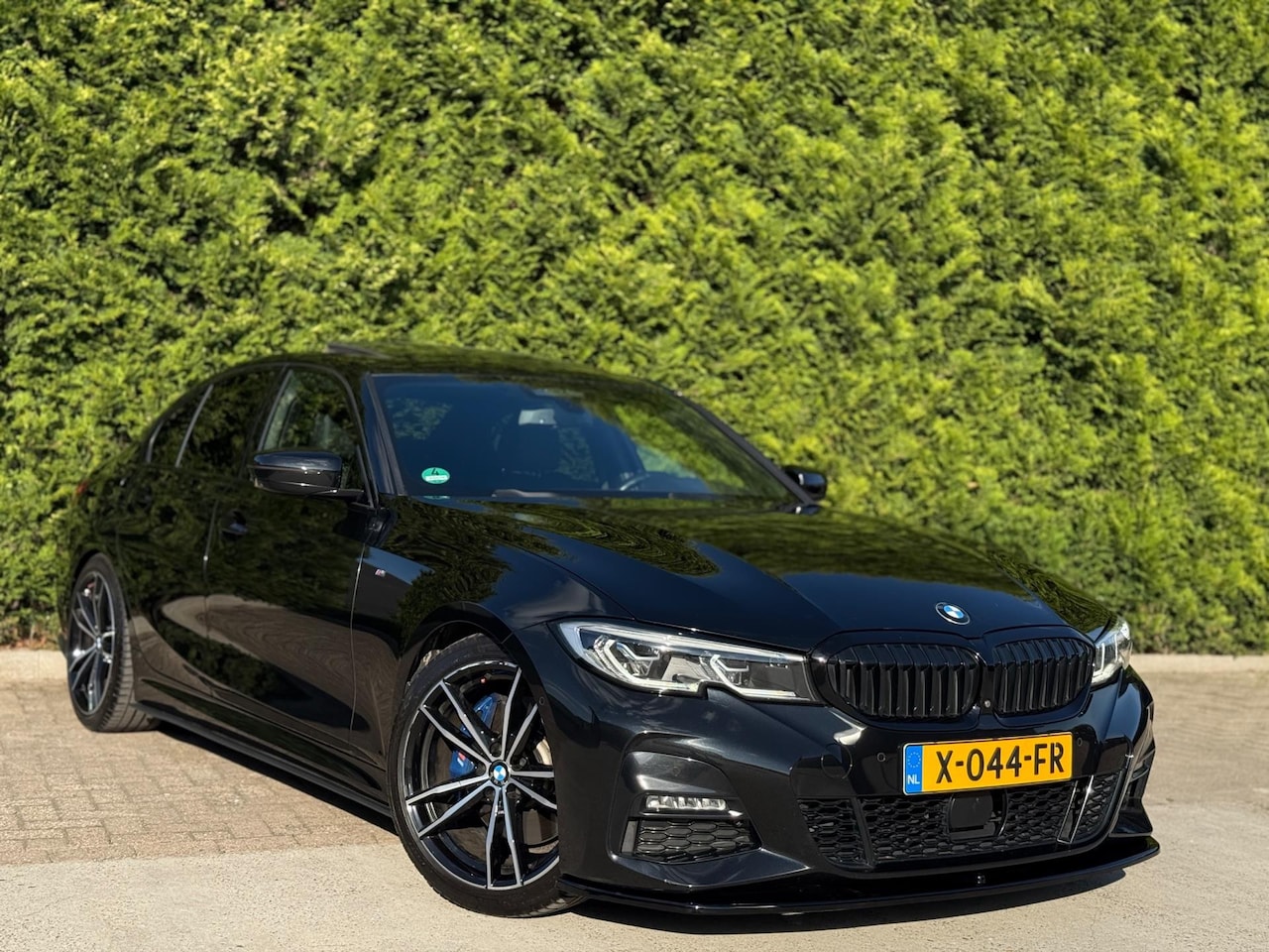 BMW 3-serie - 330i High Executive M-Pakket Laser 360° - AutoWereld.nl