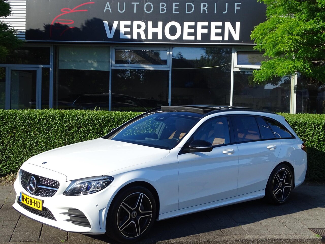 Mercedes-Benz C-klasse Estate - 160 Business Solution AMG - PANORAMADAK - SFEERVERLICHTING - NAP KM STAND - ORG NL - DEALE - AutoWereld.nl