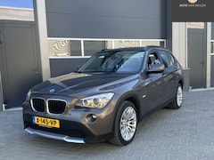 BMW X1 - sDrive18i Executive AUT/STOELVERW/TrekH