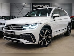 Volkswagen Tiguan - 1.5 TSI R-Line * Trekhaak - IQ Light - Standkachel - 20" - ACC - Keyless