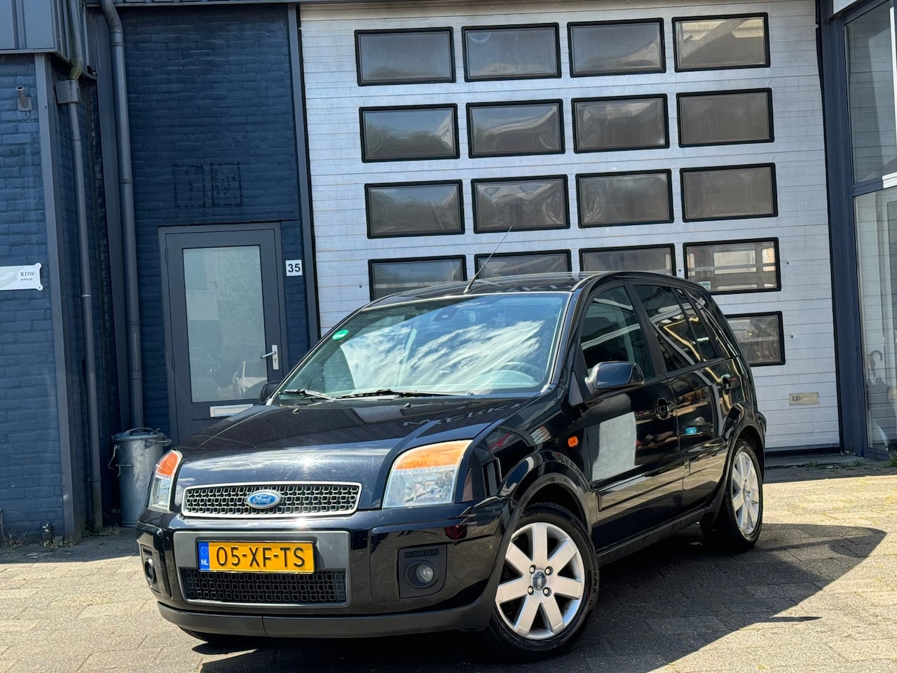 Ford Fusion - 1.4-16V Futura | Elek-Pakket | Airco | LMV | N.A.P - AutoWereld.nl