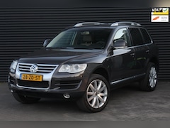 Volkswagen Touareg - 3.6 V6 FSI Highline | Trekhaak | Leder | NAP | Navi |