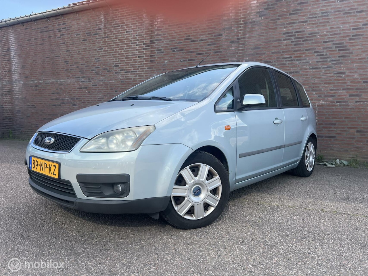 Ford Focus C-Max - 1.6-16V Trend| Airco| Trekhaak | Apk 1-2026 - AutoWereld.nl