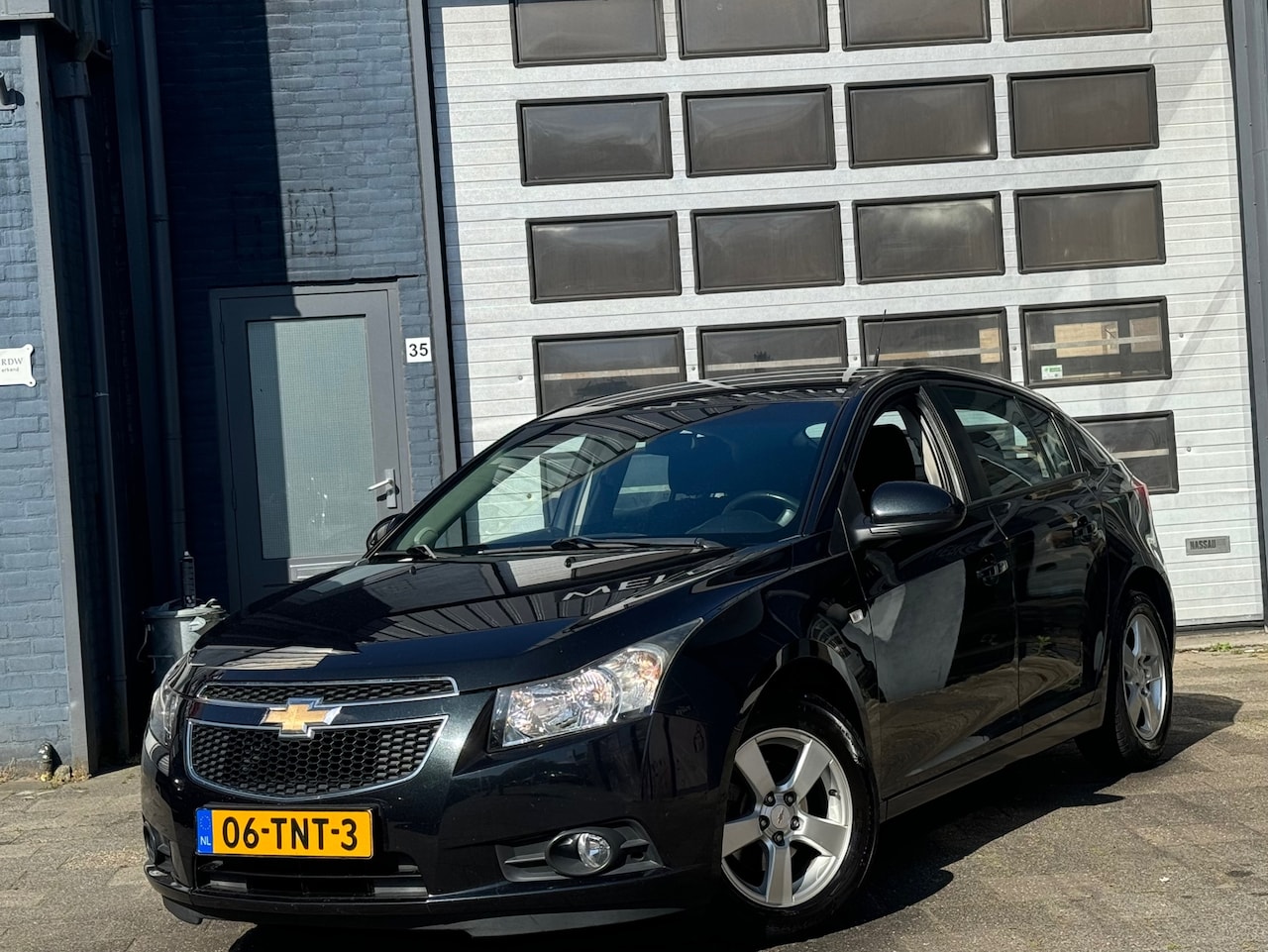 Chevrolet Cruze - 1.6 LT | Clima | Navi | Cruise | PDC - AutoWereld.nl