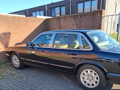 Jaguar Sovereign - 4.0 V8 Zwart limousine