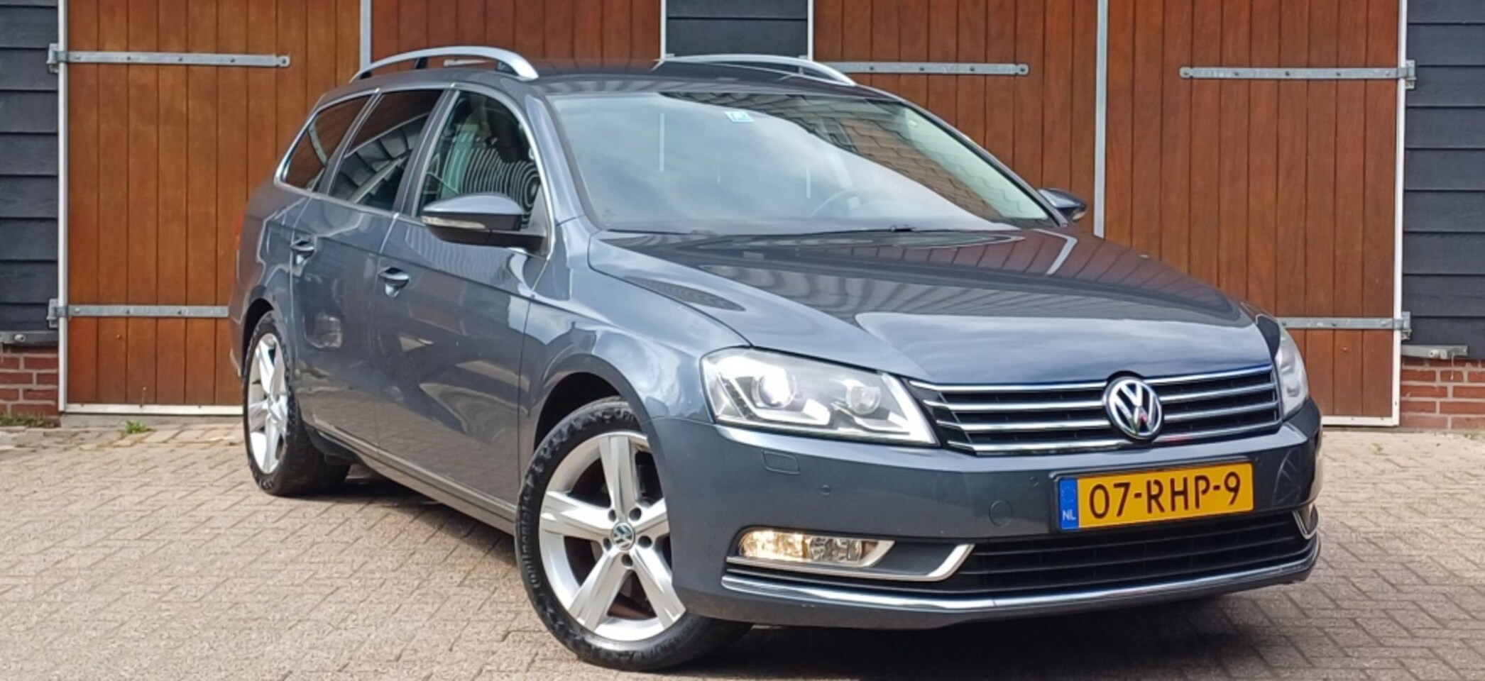 Volkswagen Passat Variant - 1.4 TSI Comfl. BlM, DSG vernieuwd, Ketting vernieuwd, Trekhaak - AutoWereld.nl