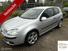 Volkswagen Golf - 1.6 Trendline