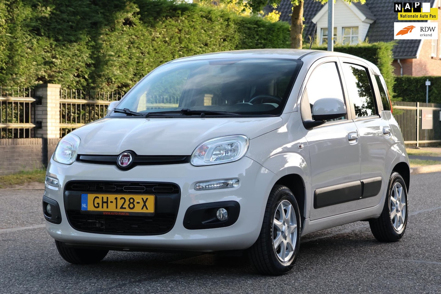 Fiat Panda - 0.9 TwinAir Lounge | AUTOMAAT | CLIMA | NAP | ZEER MOOIE GOED ONDERHOUDEN AUTO | - AutoWereld.nl