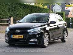 Hyundai i20 - 1.0 T-GDI Comfort | NAVI | CLIMA | CRUISE | NAP | MOOIE GOED ONDERHOUDEN AUTO |