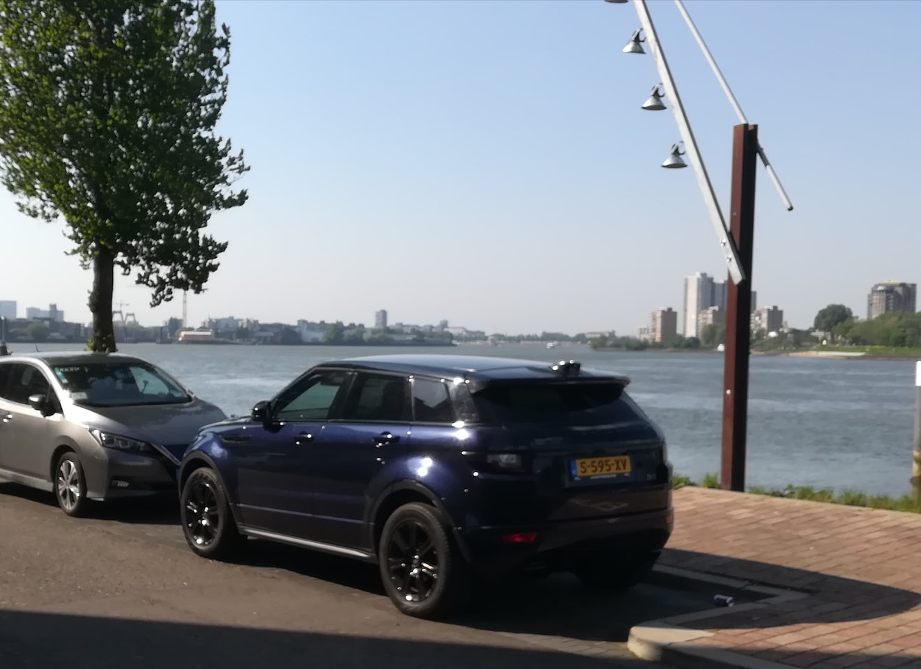 Land Rover Range Rover Evoque - 2.0 D180 AWD R-Dynamic HSE - AutoWereld.nl