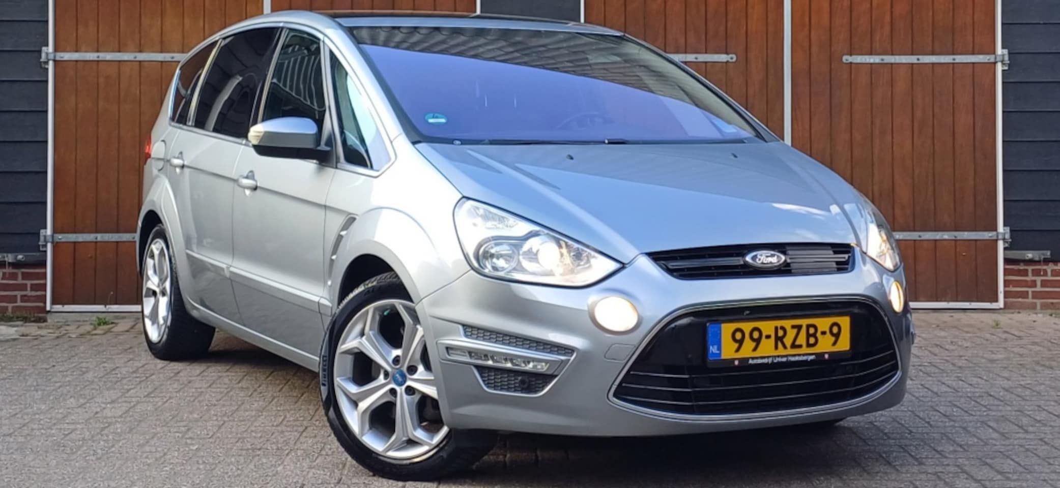 Ford S-Max - 2.0 EcoB. S Edit.7p, Trekhaak, Leer, Onderhoudshistorie - AutoWereld.nl