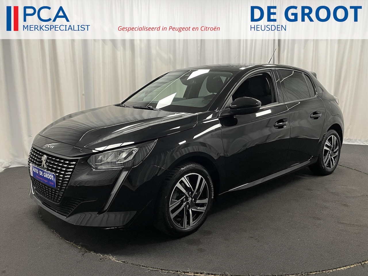 Peugeot 208 - ALLURE 100pk AUTOMAAT Navi+Carplay | PDC | Keyless - AutoWereld.nl