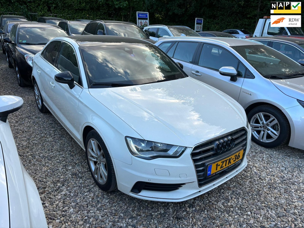 Audi A3 Limousine - 1.6 TDI Ambiente Pro Line 1.6 TDI Ambiente Pro Line - AutoWereld.nl
