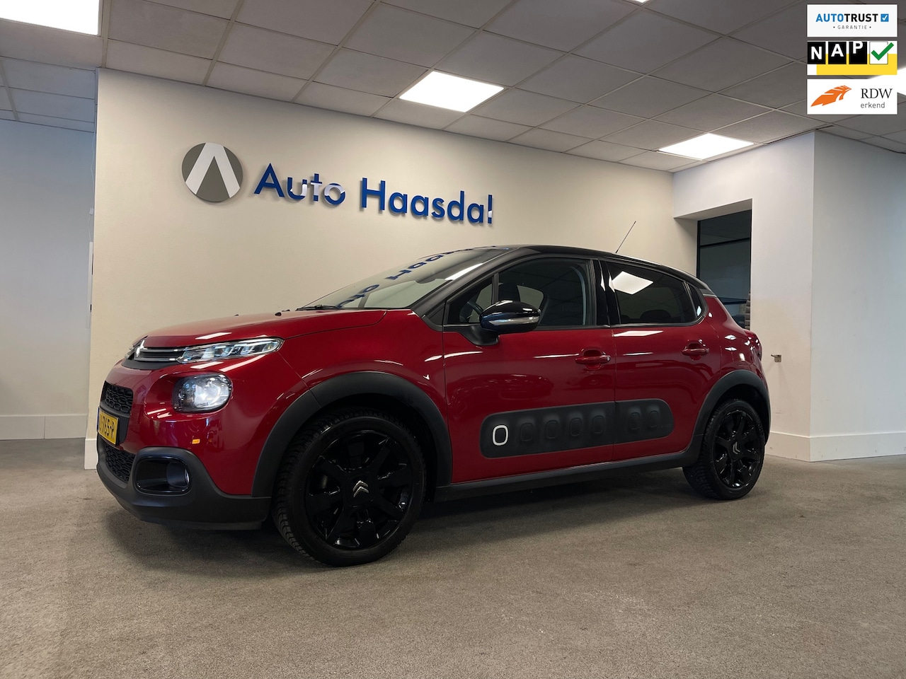 Citroën C3 - 1.2 PureTech Shine|CARPLAY|CAMERA|CRUISE|17"|2E EIG - AutoWereld.nl