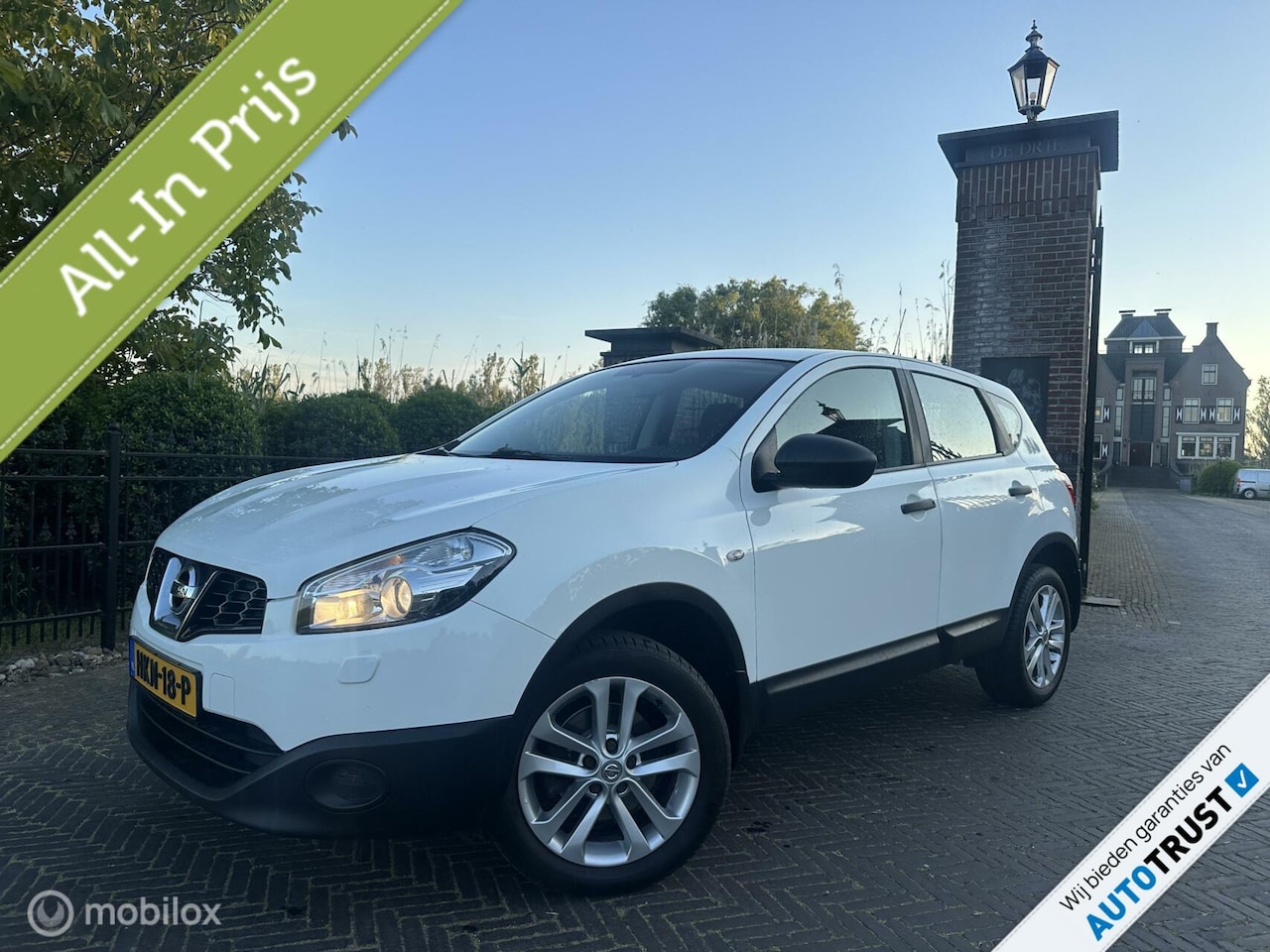 Nissan Qashqai - 1.6 Automaat Trekhaak Navi Carplay Airco - AutoWereld.nl