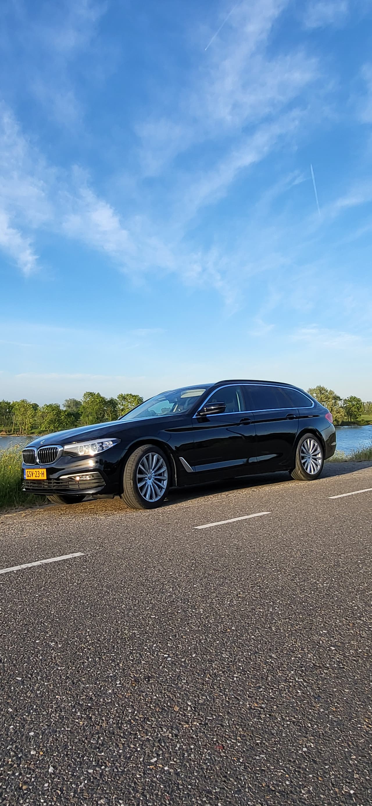 BMW 5-serie Touring - 530i xDrive Executive Edition Panoramadak 4x4 252 pk! - AutoWereld.nl