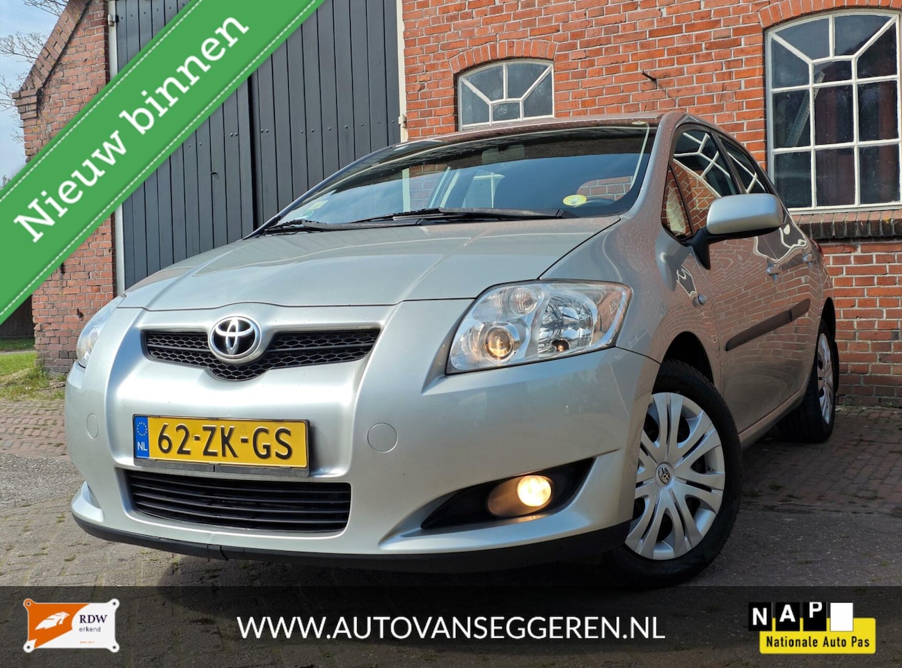 Toyota Auris - 1.6-16V - Automaat / Clima / Cruise / Garantie - AutoWereld.nl