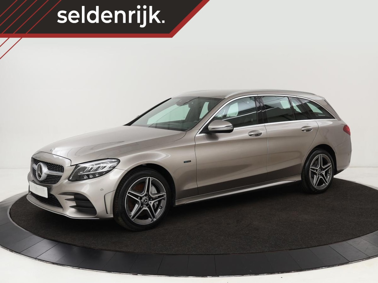 Mercedes-Benz C-klasse - 300de AMG | Head-Up | Adaptive cruise | Stoelverwarming | Carplay | Leder/Alcantara | Memo - AutoWereld.nl