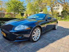 Jaguar XK - 4.2 V8 Coupé 95000 km..!! Meer foto's volgen binnenkort.