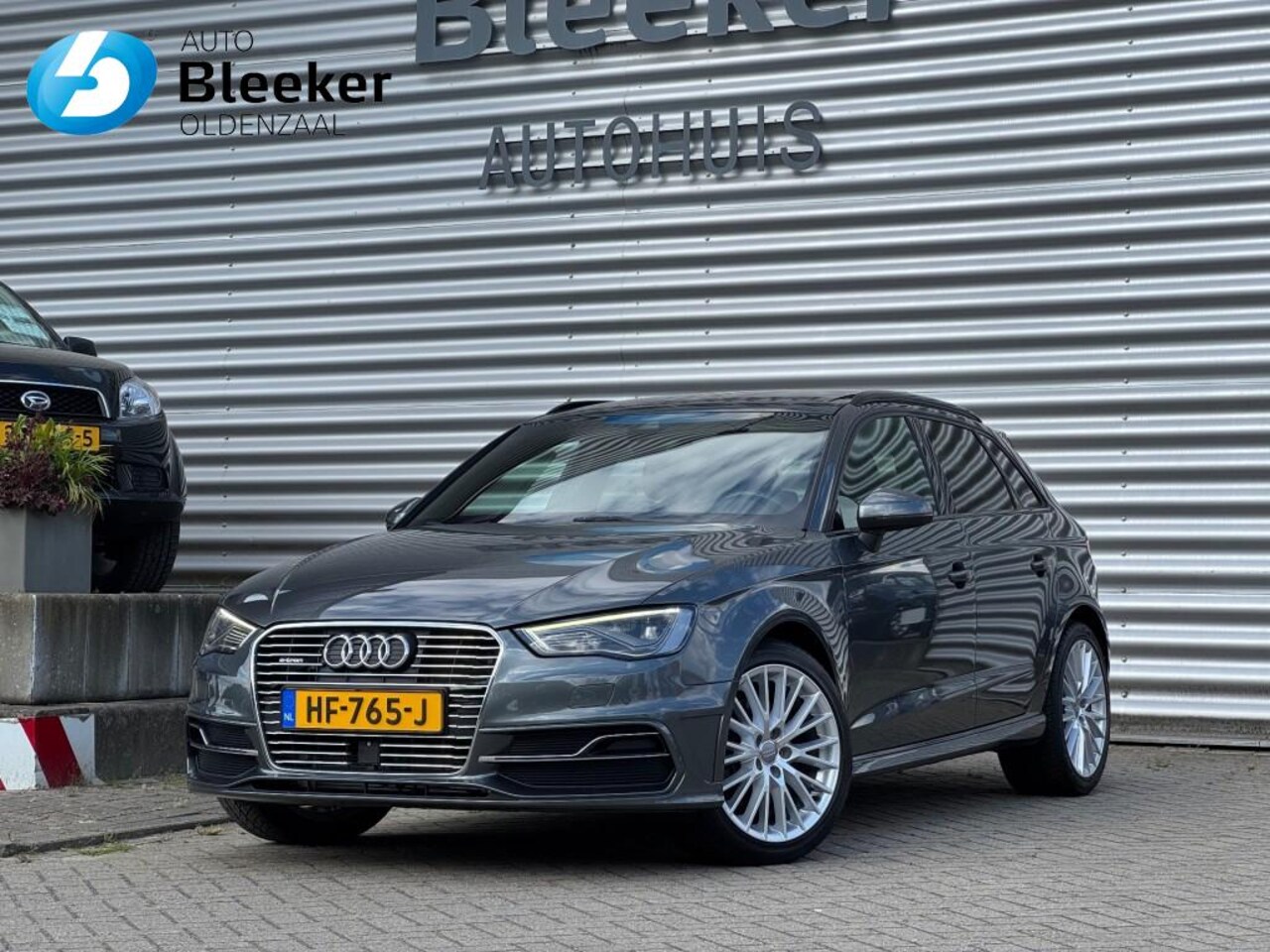 Audi e-tron - 1.4 E-tron 204Pk Ambition S-line Pano Cruise - AutoWereld.nl