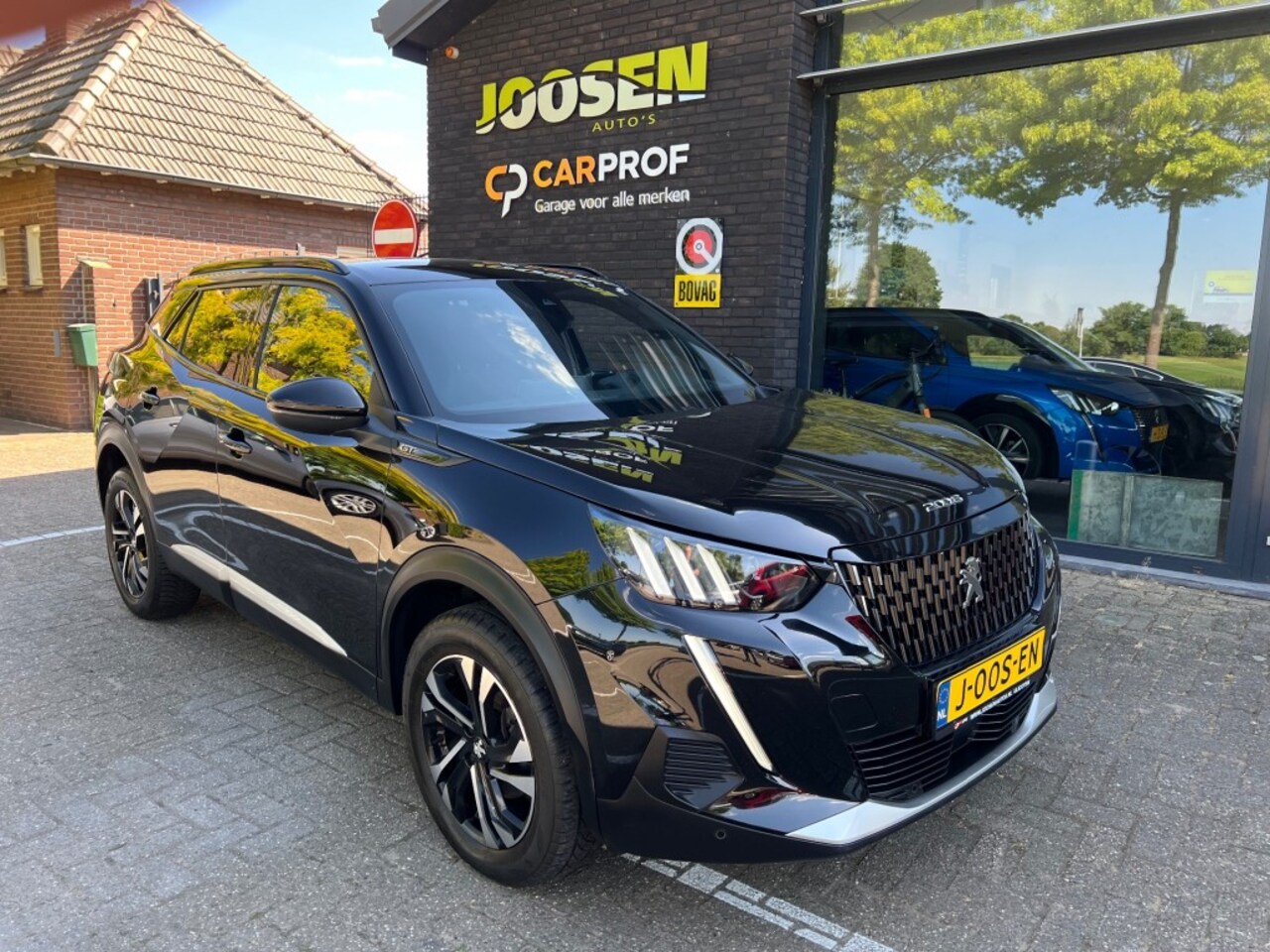Peugeot 2008 - 1.2 PureTech GT 1.2 PURETECH GT - AutoWereld.nl