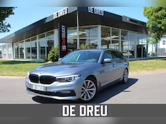 BMW 5-serie Touring - 520i Sportline | EL. TREKHAAK | CAMERA | SHADOWLINE | PRIVACY |