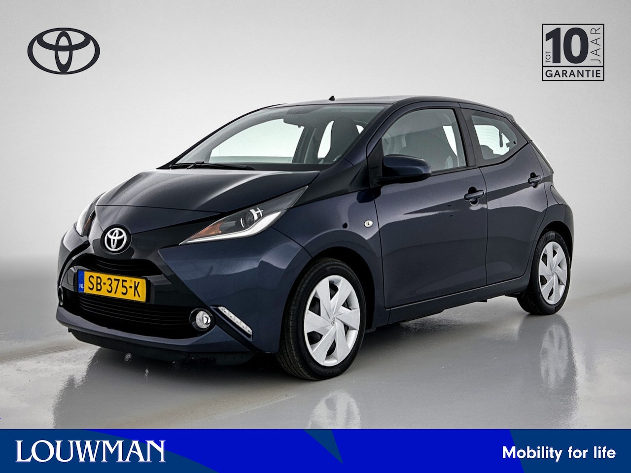 Toyota Aygo - 1.0 VVT-i x-play | 1e Eigenaar | Dealer Onderhouden | Navigatie | Camera | Airco | - AutoWereld.nl