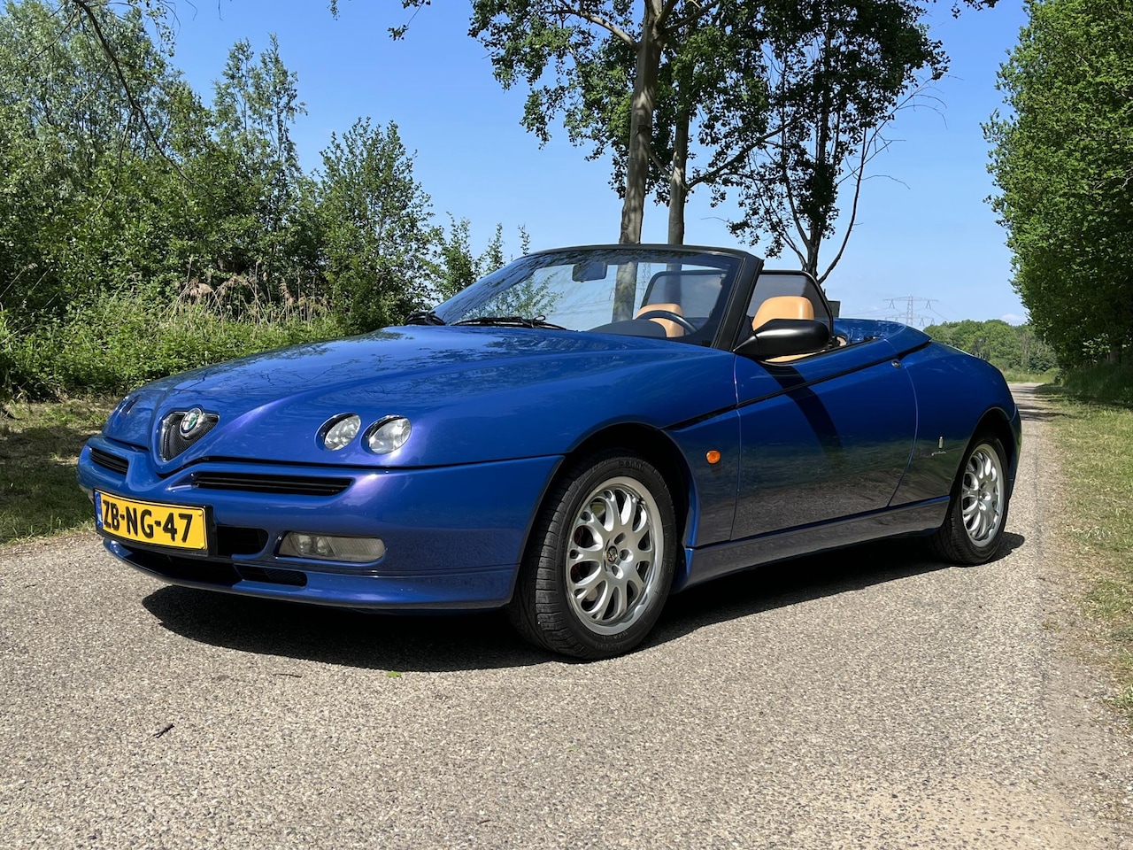 Alfa Romeo Spider - 1.8-16V T.Spark 1.8-16V T.Spark - AutoWereld.nl